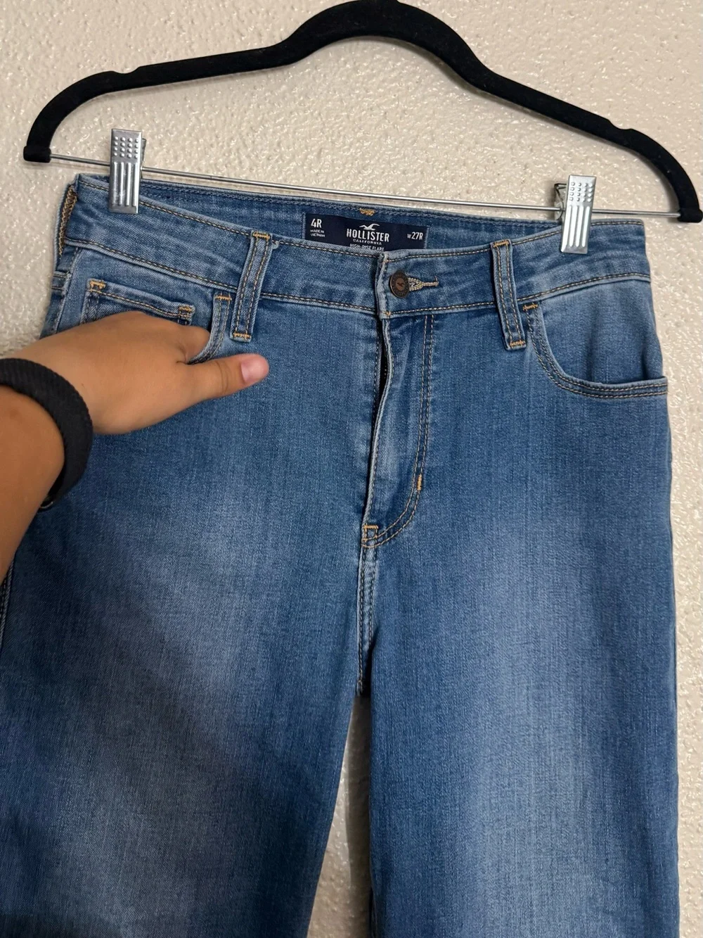 Hollister Y2K Mid-Rise Blue Flare bell bottom Jeans size 4R